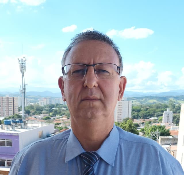 Elieser Correa Siqueira